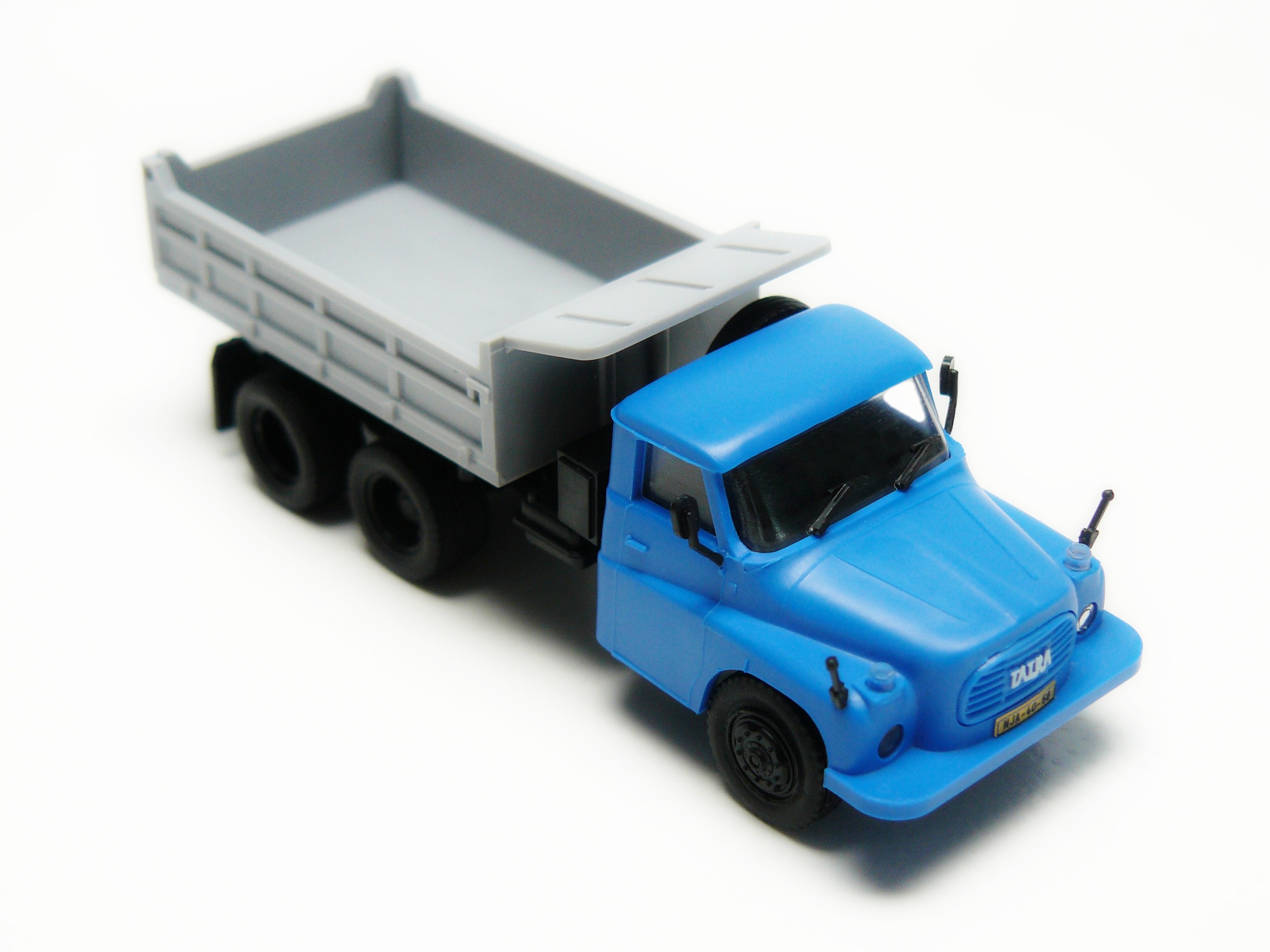 H0 Tatra T148 6x6 S3 - modro�ed�